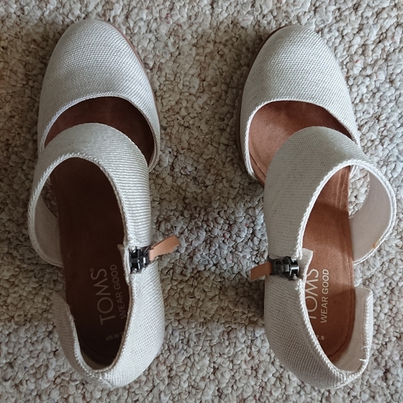 TOMS Milan Closed Toe Heel size 7.5 - Picture 10 of 15